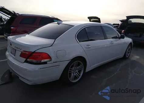 2006 BMW 750Li из США, поврежденный, VIN WBAHN83576DT59984